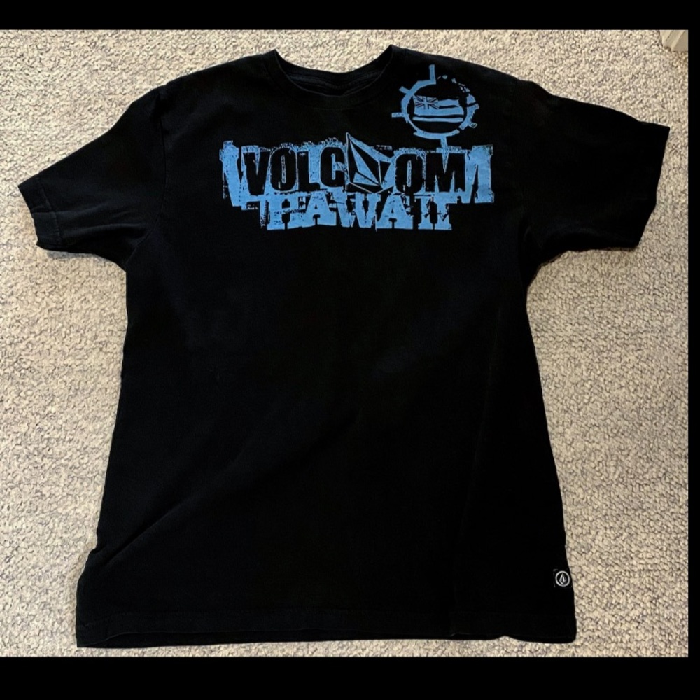 Not for sale! Black Volcom shirt with Blue letters